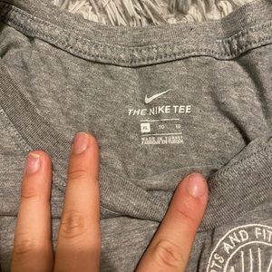 long sleeve. Very comfortable and good quality. Just 2 small yellow stains.